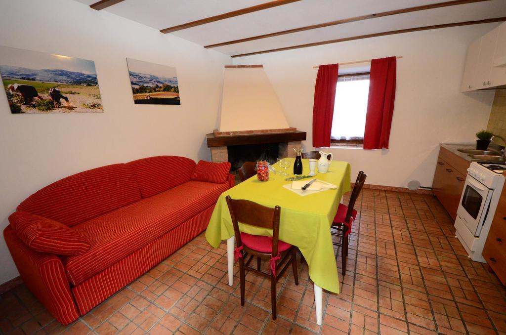 Agriturismo Agronauta Villa Piozzano Luaran gambar
